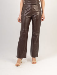 SLEEK LEGACY PANTS